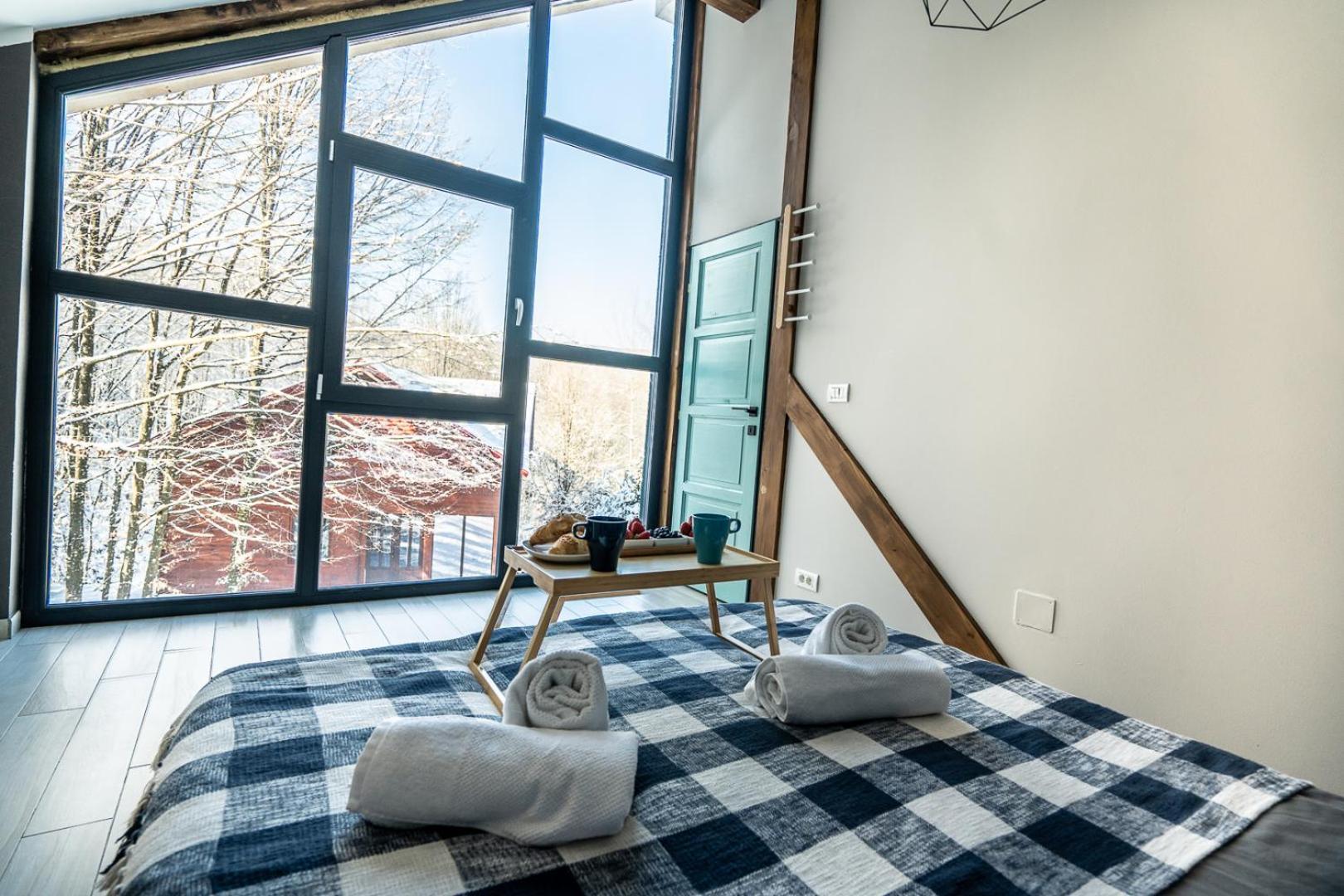 Vila Blanc Valiug Crivaia Buitenkant foto